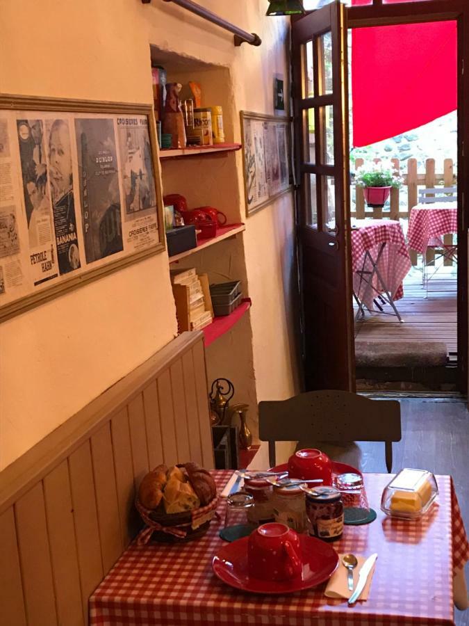 Une Coquille Sous L'Oreiller Le Puy-en-Velay Buitenkant foto